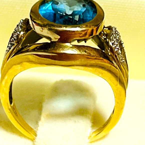 10k blue topaz ring size 8 - Picture 12 of 13
